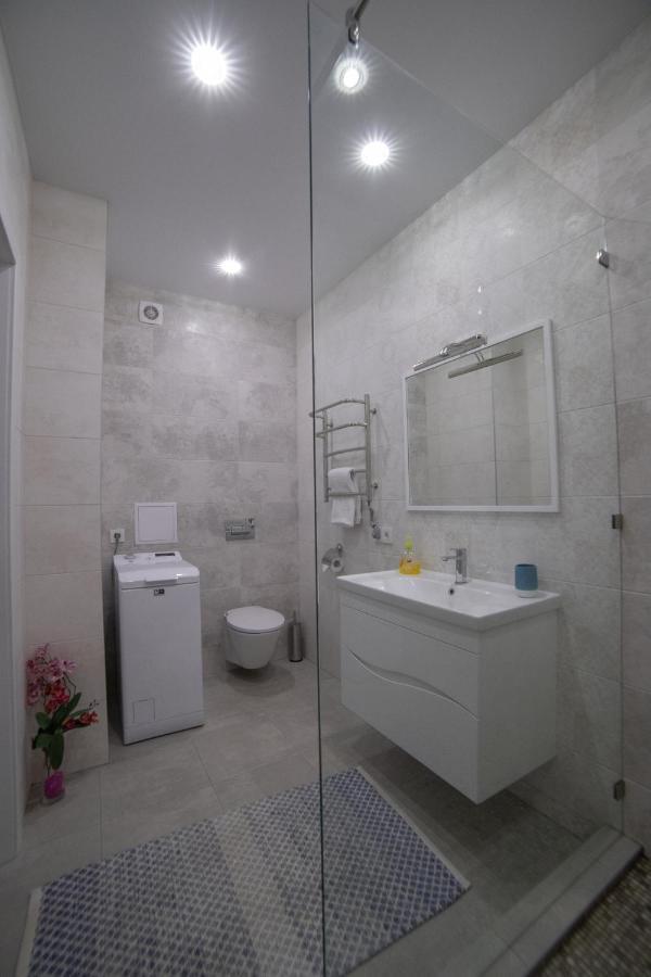 Элитные Апартаменты В Новом Доме На Оболони Kiew Exterior foto